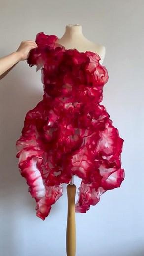 16K views · 206 reactions | The process of creating a new kinetic dress for Moments in Motion, now exhibiting in Toronto @thecombine_ Collaborating Kinetic Artist @timothyaboll Curation and Photography @ericblack_ | Textile Design and Designers Platform | Facebook