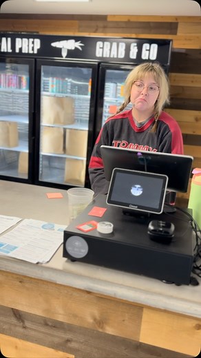 It’s crazy to think about the amount of 𝗧𝗮𝗰𝗼 𝗕𝗼𝘄𝗹𝘀 that we do in a week, let alone one day 😉 ⁣ ⁣ But it REALLY IS one of our favorite things to make, and pretty much the reason 90% of our customers come to RSP 😂🤷🏻‍♀️⁣ ⁣ How many Taco Bowls do 𝗬𝗢𝗨 think we can make today?!?! | Ready Set Prep'd