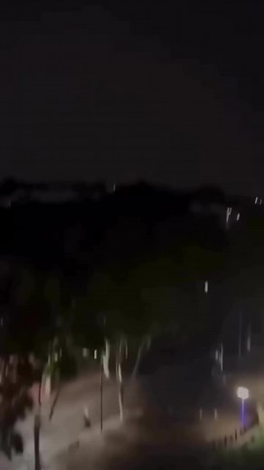 ⚡️Did you know that Lightning can create some fascinating shapes in the sky? One of the most well-known shapes is the classic "bolt" shape, but lightning can also take on other forms like a jagged line or even a branching pattern, like the heart featured in this video. It's truly a remarkable sight to behold! ⚡️✨ Follow our page? @astronomybasics @astronomybasics . Why you should follow our page. Our page is about research and educational purposes only, we promote, advance, and educate about spa