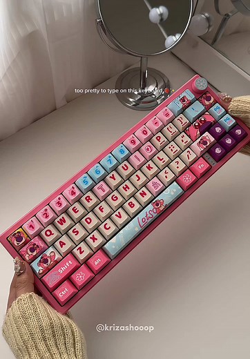 Strawberry Bear Mechanical Keyboard: A Unique Design