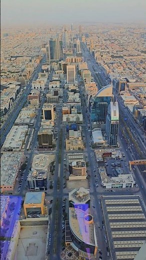 Discover the Majesty of the Kingdom Tower of Saudi Arabia!