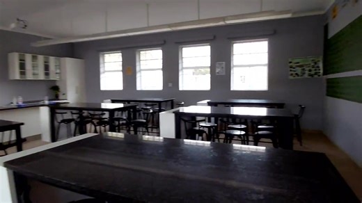 Van Rhyn Primary School this morning officially unveiled its upgraded science laboratory, transforming a former classroom into a state-of-the-art learning space. The new lab meets modern standards and offers learners a hands-on, engaging environment for scientific exploration. Grade 7 learners showcased their practical skills with experiments during the inauguration Update: Desmarius Hansen | Namibian Sun