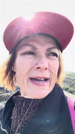 Going live at the beach and bunny will use his metal detector I’ll share some beautiful waves