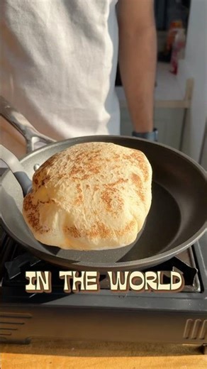 The world’s best pita bread recipe ever 😍🤌🏻the only video you need to watch! Eggless #shorts