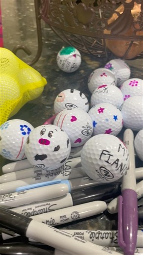 Cute present for golfer boyfriend #satisfying #asmr #golf #valentinesday #diy #present