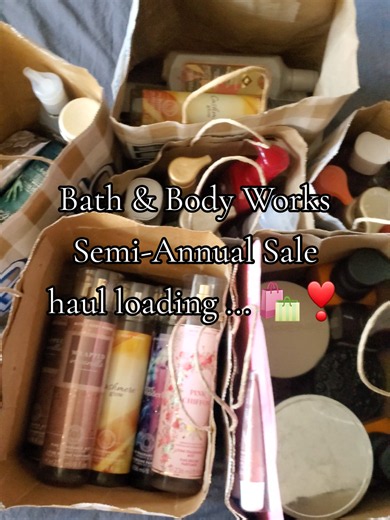 the bath & body works semi-annual sale did NOT disappoint ✨️😌 haul coming soon!! ❣️ @Bath & Body Works ❤️ @Bath & Body Works Canada #bathandbodyworks #haul #bathandbodyworkshaul #scents #shopping