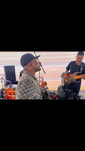 When Nacee meets Dan Grahl the rhythm suffers… Freestyle untamed… Full video on YouTube https://youtu.be/RMIm4MXw9as @topfans | Nacee Music