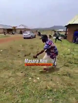 The problem in this skit is that they forgot to add the gun sound effect.Maybe na stone terrorists dey use now sha.
