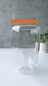 .. Bismillah.. Cara kerja kerusakan ginjal akibat hipertensi dan diabetes 🍎Diabetes Kadar gula darah yang tinggi (hiperglikemia) dalam jangka panjang dapat merusak pembuluh darah kecil di ginjal, terutama pada sistem penyaringan. Hal ini menyebabkan ginjal tidak dapat menyaring limbah dan cairan dengan optimal, sehingga dapat terjadi kebocoran protein ke dalam urin. 🍎Hipertensi Tekanan darah tinggi yang tidak terkontrol dapat memperkuat aliran darah melalui pembuluh darah ginjal, menyebabkan k