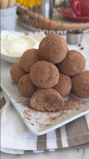 Tiramisù Truffles - easy NO bake dessert