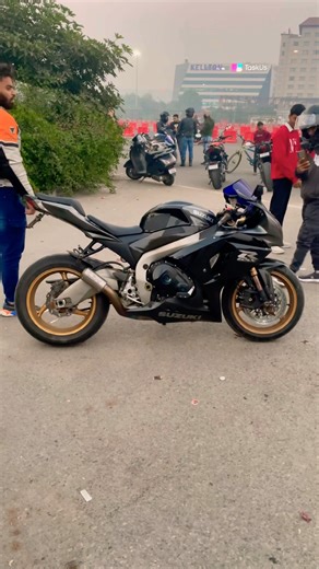 suzuki gsxr #bikereview #automobile #sundaymorningride #motorcycle #zx10r #duke390