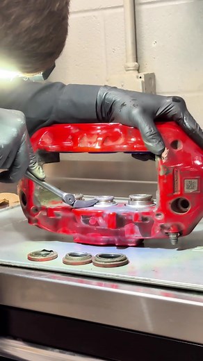 Mercedes-AMG GTS C190 Caliper Rebuild Process