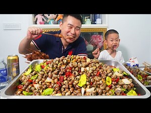 5kg snail 20 mutton skewers, supper time is up! Snail with beer, cool!