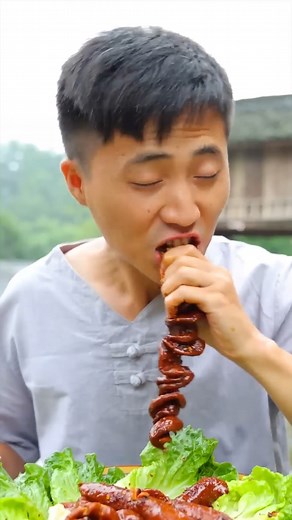 549K views · 10K reactions | The farm food made by Songsong and Ermao is very delicious! _ Chinese cuisine | YANZI ASMR | Facebook