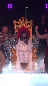 Gloria Gaynor Performs “I Will Survive” | Disney Experiences at D23