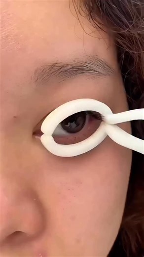 Sathi Das | Contact lens a apply and remove tool #lensremovtool #contactlens #eyelensremove | Instagram