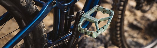 Pinner Pro Flat Pedals | Giant Bicycles US