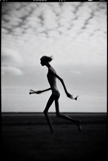 Real 1900s Footage of a Moving Alien Caught on Film