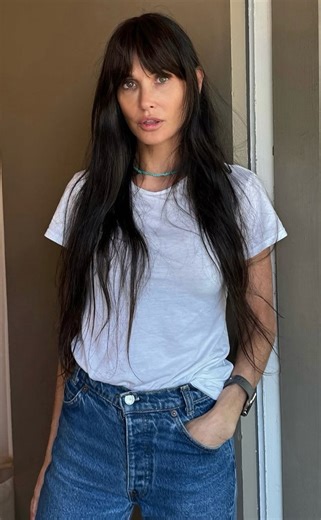 Demi Moore Debuts Bangin’ Hair Transformation