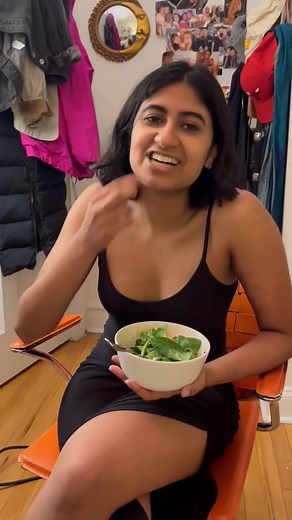 The floor is SOO CLEAN #racoon #fyp #roommates