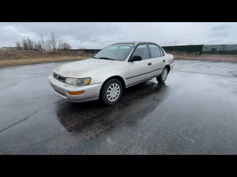 104893 1995 Toyota Corolla DX