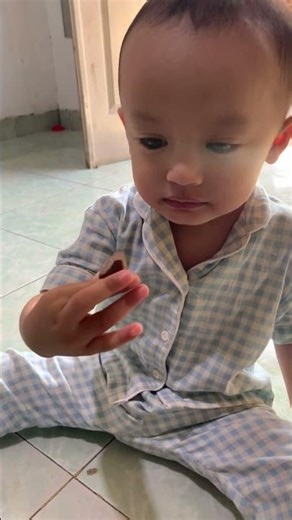 Mizi makan coklat #qianaofficial #reels #cute #anak