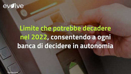 Prelievo al bancomat, arriva un nuovo sistema per le commissioni: ecco cosa cambia