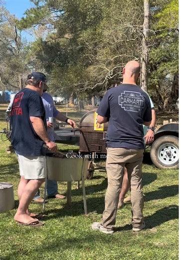 Everyone from the compound shows up when one of us mentions BBQ. Figured it was the perfect time for a roll call! #easymeal #easyrecipe #cookwithme #cooking #dinner Day in my life vlogs Realistic mom vlog Relatable mom life Millennial working mom of 3 Vlog day in my life mom Day in my life as a mom Cook with me BBQ Cook BBQ Make dinner with me Easy meal Easy dinner recipes Easy dinner ideas Food cooking recipe video Cooking food video Easy quick dinner idea Easy meal recipes Easy food recipes Fo