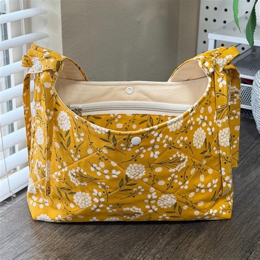 Handmade Quilted Cotton Shoulder Bag: Mini Tote With Zipper Pocket - Etsy