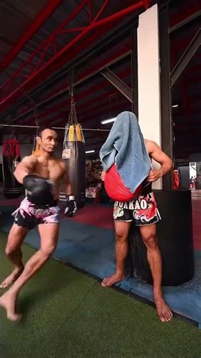 Didn't see that coming 😂 Sam- A takes on Jaosuayai in a Muay Thai banger at ONE Friday Fights 137!