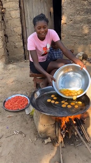 819K views · 4.2K reactions | Foodie travelDifferent cultures, different foods, all about foodie travel and food tours.. | KUYA HERN | Facebook