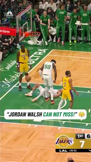 HIGHLIGHTS: Jordan Walsh has been UNSTOPPABLE on the glass 💪