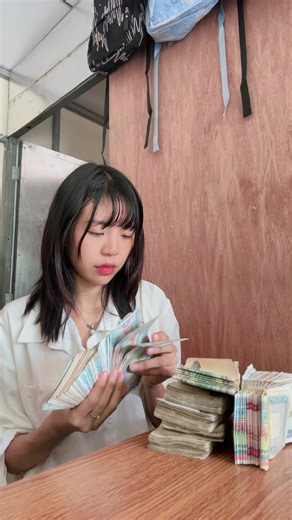 မငွေသိမ်းလေး🤭လကုန်ရက် မနက်ပိုင်းတဖြတ်လေးကို ထင်ထားတာထက် အားပေးကြတဲ့သူတယောက်စီတိုင်းကိုကျေးဇူးတင်ပါတယ်ရှင့်🫶🍀@👑 Wine Lay 👑♓️ @❄️Wine Lay❄️A2 Fashion🍀