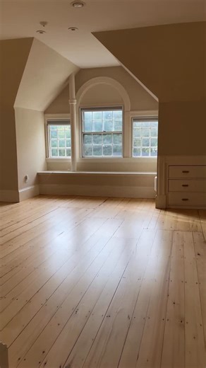 Hardwood Flooring Specialists Installation | Refinishing on Instagram: "Pine wood floor refinished with Bona Natural Seal and Berger Seidle GreenStar. #bona #bergerseidle #greenstar #naturale #bonanaturale #pine #pinefloors #woodfloorsanding #floorrefinishing #floorrestoration #bostonhardwoodfloor #bostonhardwoodcompany #bostonrenovation #bostonhomes #massachusettshomes #bostonservices #massachusettsflooring #bostonflooring #homeflooring #beforeandafter #beforeandafterhome #refinishing #restorat