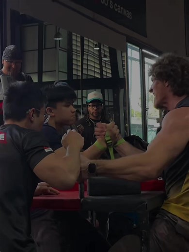 Josh Nicholas vs Yury - Epic Armwrestling Showdown