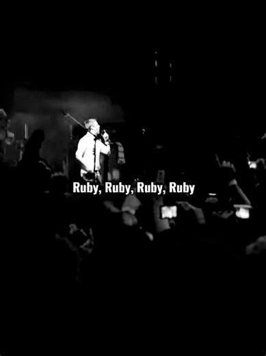 Kaiser Chiefs - Ruby Lyrics and Meaning