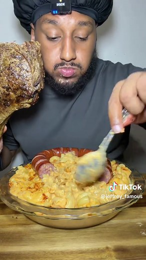Trying Mac & Cheese & A Huge Tomahawk Steak for the first time! #macandcheese #tomahawksteak #mukbang #fyp #foodie