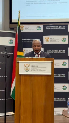 📹 @NYDARSA CEO, Mr Ndumiso Kubheka Hadebe, was a Guest Speaker at the #StatsSA Population and Social Statistics Branch Meeting. “The NYDA values the important role played by Stats SA in providing credible evidence-based data that, informs policy, planning, budgeting and developmental interventions across all of South Africa.For the #NYDA, statistical products produced by Stats SA remain central to monitoring of youth development outcomes, tracking labour market participation, understanding pove