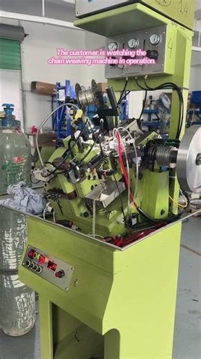 Chain making machine – fast continuous production with stable equipment performance.