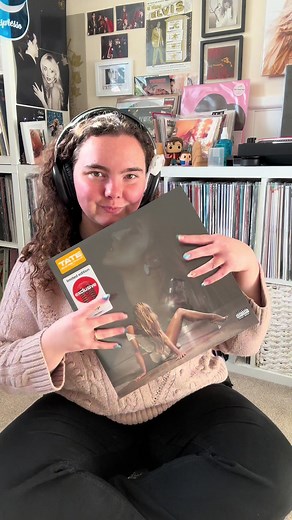 Tate McRae's Album: So Close To What Vinyl Unboxing