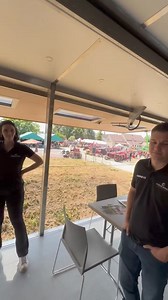 ⚠️ Des nouvelles importantes du Rassemblement des Tracteurs Rouges à Folles Le record australien établi en 2023 est de 110 tracteurs Farmall simultanément en mouvement. Un record qui ne pourra être battu à Folles, du fait de la fréquentation du public et du trop grand nombre de tracteurs présents. Plus de 150 Farmall ont déjà été recensés et plus de 200 tracteurs CASE IH…et il en arrive encore aujourd’hui. On s’achemine donc vers un record de France 🇫🇷 du nombre de Farmall réunis en un seul li