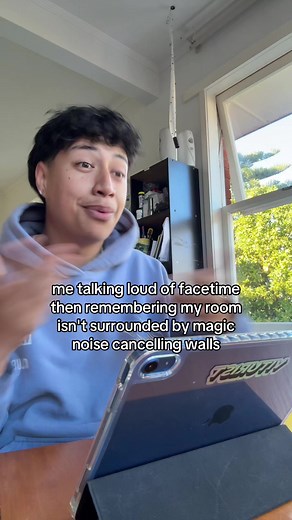 FaceTime noise cancellation tips for loud rooms