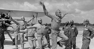 The Pictures that Defined World War II | HISTORY