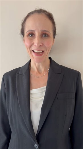 Meet Hannah Warren, played by Leslie Kandel in California Suite by Neil Simon 🎭 Follow the links below for your tickets! 🎟 November 1 & 2 >>>https://www.eventbrite.com/e/curtain-call-playhouse-presents-neil-simons-california-suite-tickets-1607717238539 November 9>>>https://www.sunrisefl.gov/Home/Components/Calendar/Event/16147/56?backlist=/departments-services/leisure-services/theatre-art-gallery November 14, 15, 16, 21, 22, 23>>>https://www.myboca.us/2646/California-Suite Directed by Carla Za