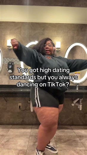 And how does this correlate?? Anyways.. keep those standards high plus size ladies #fyp #gym #dating #dancing