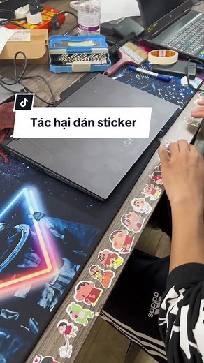 Tác hại việc dán sticker #3nlap #LearnOnTikTok #truonglaptopcu #truonglaptopmoi #laptopsinhvien #xemngaymeohay #xmas2023