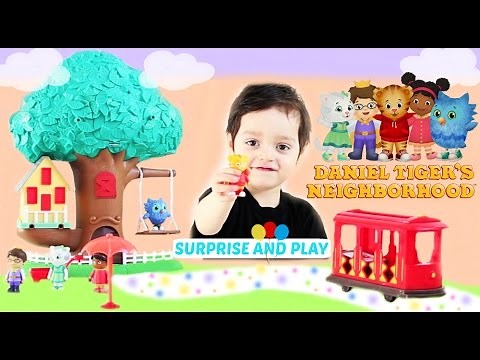Daniel Tiger Toys Transformation Treehouse Neighborhood Trolley and Friends Figures