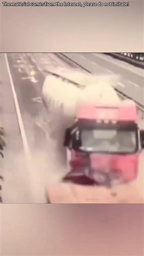 62K views · 1.1K reactions | Defensive driving tips you should know！#cars #tips #DIY | Driver Crush01 | Facebook