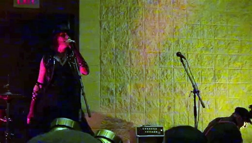 MegaCon 2012: Frenchy and the Punk (11) - Caravan