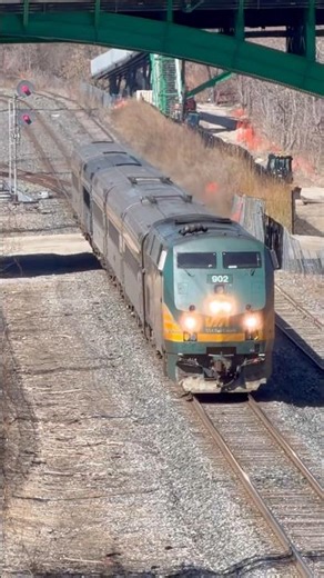 Renaissance P42 902 With Budds On a Detoured VIA 643 #railfanning #viarail #train #shorts